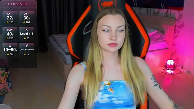 BiMolly online show from May 25, 2026, 10:16 pm