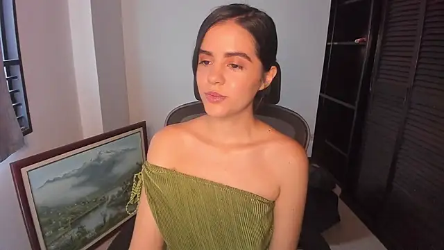 Snapshot of mia_collins_x chatting on October 6, 2025, 8:39 pm mia collins x online show from October 6, 2025, 8:39 pm