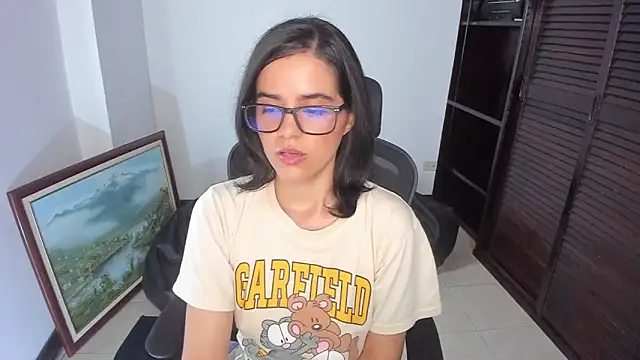 Snapshot of mia_collins_x chatting on December 4, 2025, 8:50 pm mia collins x online show from December 4, 2025, 8:50 pm