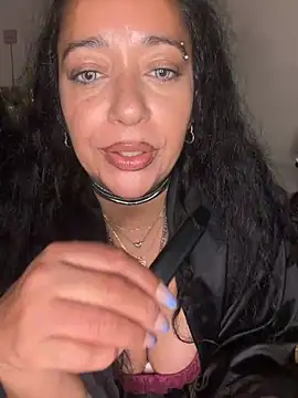 PichyPrettyPussy online show from August 5, 2026, 9:56 am