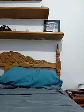 Snapshot of BadMicaela1 chatting on January 5, 2025, 3:43 am BadMicaela1 online show from January 5, 2025, 3:43 am