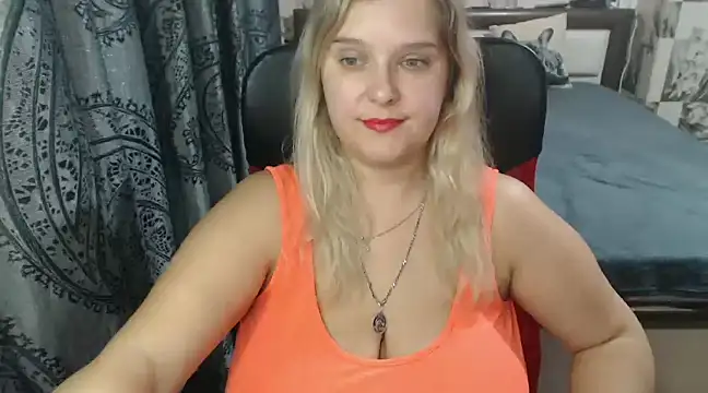 Snapshot of Boolochka chatting on December 14, 2024, 8:18 pm Boolochka online show from December 14, 2024, 8:18 pm