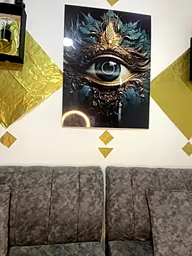 Shantal Lovee online show from December 3, 2025, 2:37 pm