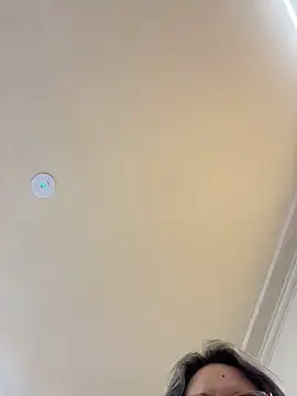 Snapshot of Gatitacarlita chatting on November 19, 2025, 11:21 am Gatitacarlita online show from November 19, 2025, 11:21 am