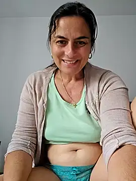 Snapshot of IsabelleCraft chatting on September 10, 2025, 8:58 am IsabelleCraft online show from September 10, 2025, 8:58 am