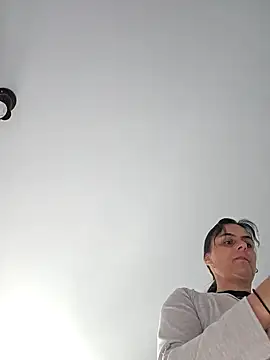 Snapshot of IsabelleCraft chatting on September 11, 2025, 6:46 am IsabelleCraft online show from September 11, 2025, 6:46 am