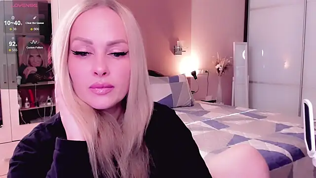 Libby Nora online show from October 8, 2025, 10:46 am