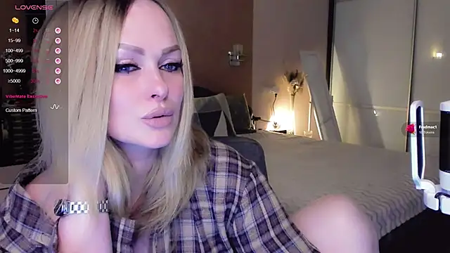 Snapshot of Libby_Nora chatting on February 3, 2026, 2:44 pm Libby Nora online show from February 3, 2026, 2:44 pm