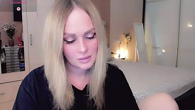 Snapshot of Libby_Nora chatting on February 19, 2026, 10:33 am Libby Nora online show from February 19, 2026, 10:33 am