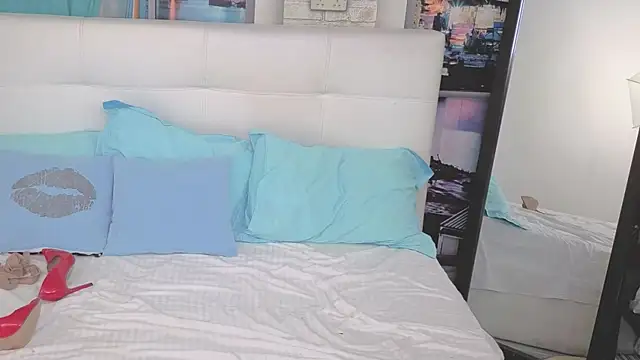 IvyHotFoxy online show from September 20, 2025, 7:15 pm