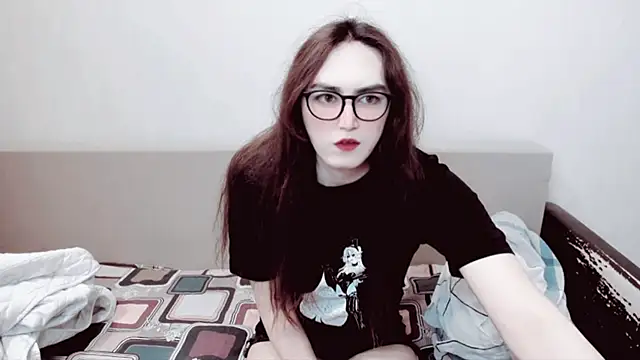 MinniMaksy online show from May 31, 2026, 7:15 am
