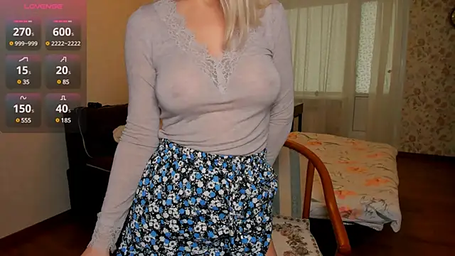 Snapshot of Anastasiagate chatting on February 12, 2025, 10:14 am Anastasiagate online show from February 12, 2025, 10:14 am