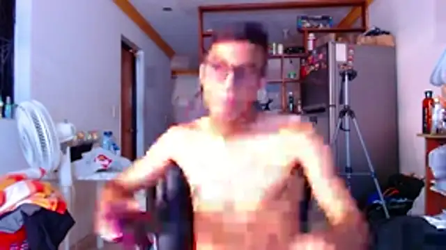Snapshot of Lion_Grrr chatting on November 20, 2025, 2:06 pm Lion Grrr online show from November 20, 2025, 2:06 pm