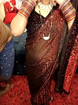 Snapshot of INDIANDESIMATURE chatting on December 10, 2024, 7:58 am INDIANDESIMATURE online show from December 10, 2024, 7:58 am