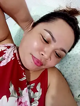 XXLorie 02 online show from February 19, 2026, 2:29 am