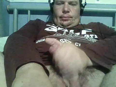 Snapshot of thickdick12331 chatting on October 29, 2025, 9:05 pm thickdick12331 online show from October 29, 2025, 9:05 pm