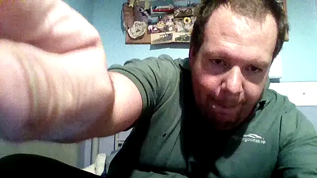 Snapshot of thickdick12331 chatting on December 1, 2025, 7:52 pm thickdick12331 online show from December 1, 2025, 7:52 pm