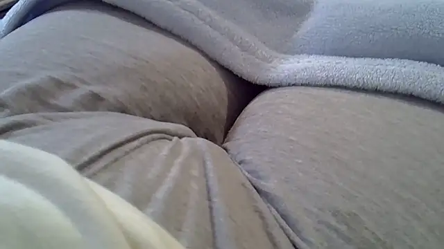 perescam online show from October 15, 2025, 5:24 pm