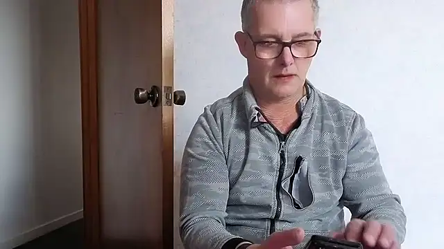 Snapshot of bigballnz chatting on October 7, 2025, 7:33 pm bigballnz online show from October 7, 2025, 7:33 pm