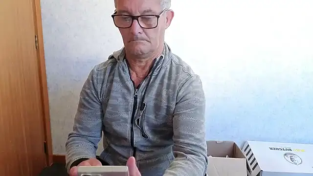 Snapshot of bigballnz chatting on October 23, 2025, 7:34 pm bigballnz online show from October 23, 2025, 7:34 pm