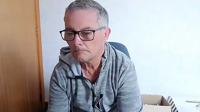 Snapshot of bigballnz chatting on October 26, 2025, 10:25 pm bigballnz online show from October 26, 2025, 10:25 pm