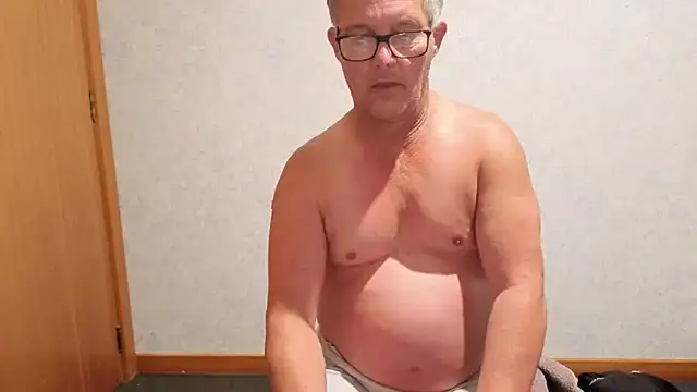 Snapshot of bigballnz chatting on November 10, 2025, 7:51 am bigballnz online show from November 10, 2025, 7:51 am