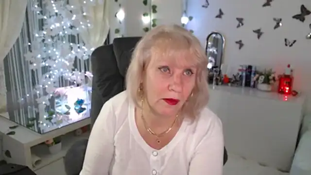 Ghertrude52 online show from December 19, 2025, 4:08 am