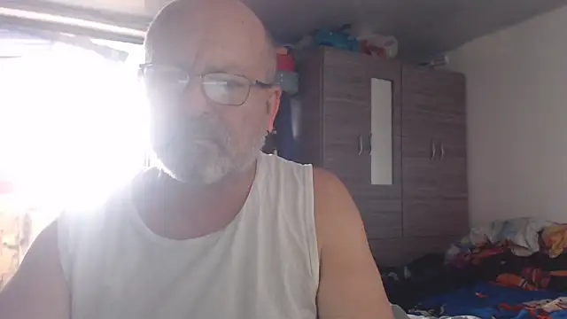 ferdinad20 online show from May 11, 2026, 2:56 pm