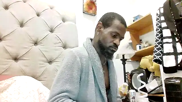 Snapshot of MrRuddeebony chatting on September 29, 2025, 12:49 am MrRuddeebony online show from September 29, 2025, 12:49 am