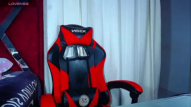 DanisaBrown online show from November 7, 2025, 2:17 pm