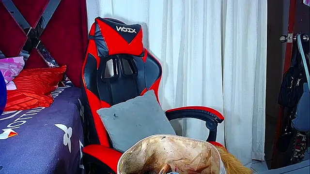 DanisaBrown online show from January 14, 2026, 2:33 pm