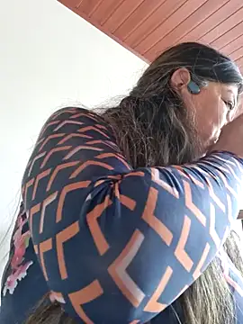 emma tour online show from February 3, 2025, 8:57 pm