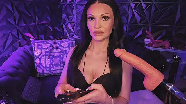 NatashaxoBangs online show from May 16, 2026, 12:18 am