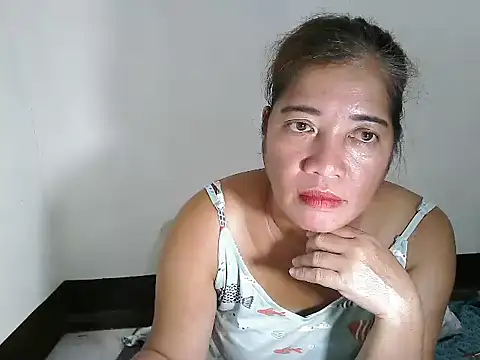 Snapshot of wethornypussy4u chatting on January 19, 2025, 2:15 am wethornypussy4u online show from January 19, 2025, 2:15 am