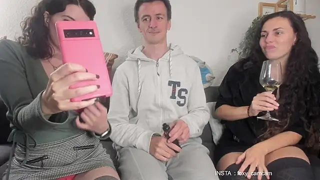 Snapshot of Foxy_c chatting on September 24, 2025, 7:17 pm Foxy c online show from September 24, 2025, 7:17 pm