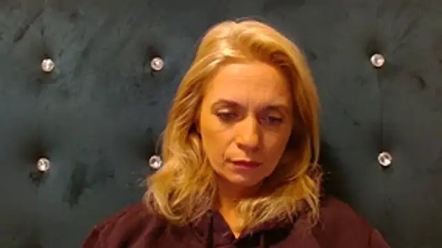 Snapshot of MysticCreature chatting on October 28, 2025, 4:16 am MysticCreature online show from October 28, 2025, 4:16 am