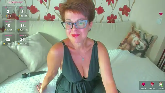 JennAlison online show from July 15, 2026, 1:49 pm