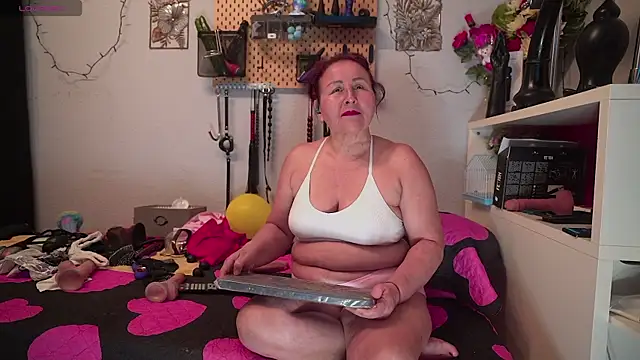 barbarah  online show from April 16, 2026, 4:41 pm