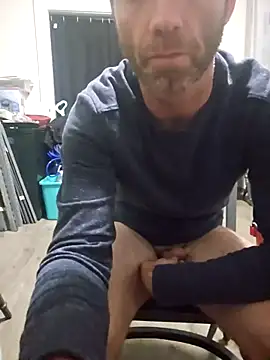 Snapshot of Cooking_Cristal chatting on October 20, 2025, 5:19 am Cooking Cristal online show from October 20, 2025, 5:19 am