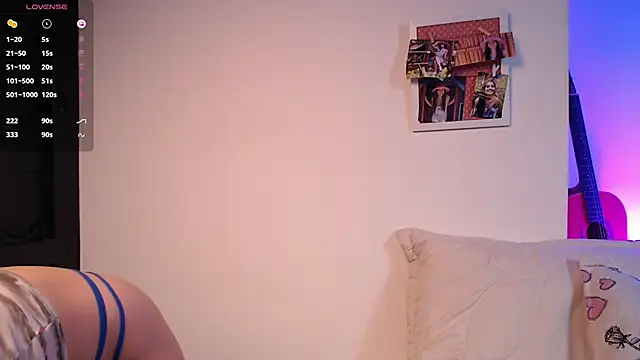 lailypink online show from November 20, 2025, 9:47 pm