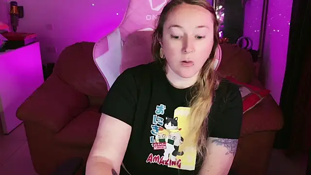 kisicaxx online show from January 19, 2025, 4:57 pm