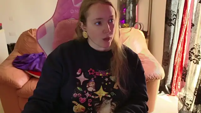 kisicaxx online show from January 21, 2025, 10:08 am