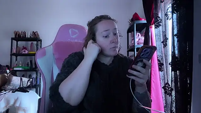 kisicaxx online show from March 5, 2026, 8:21 am