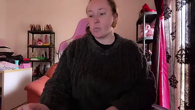 kisicaxx online show from March 15, 2026, 10:43 am