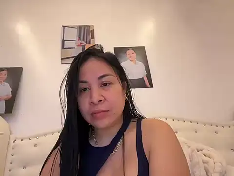 Snapshot of Tightwetholesxx chatting on March 9, 2026, 6:39 am Tightwetholesxx online show from March 9, 2026, 6:39 am