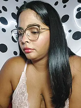 missmelissa  online show from July 6, 2026, 2:19 am