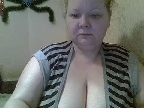 Snapshot of Jane_Kissys chatting on December 23, 2024, 6:44 am Jane Kissys online show from December 23, 2024, 6:44 am