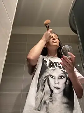 IrisBlues online show from December 16, 2025, 5:18 pm