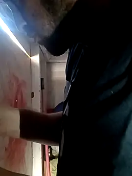 N8daMac online show from September 24, 2025, 3:04 pm