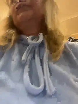 Snapshot of Irina2909@xh chatting on November 18, 2025, 2:54 pm Irina2909xh online show from November 18, 2025, 2:54 pm